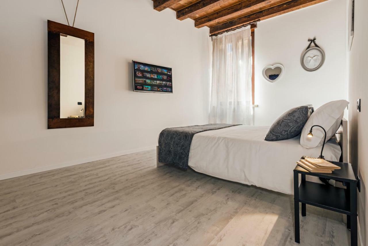 Ponte Postumio Apartment Verona Exterior photo